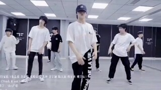 การเต้นรำของซูซินห่าวสุดยอดจริงๆ