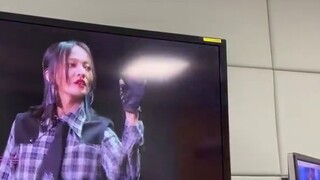 [เซียวจ้าน] เบื้องหลังฉากคัทอย่างหยาบ! นักร้องผมหางม้าสูงร้องเพลง "เฟด" กับคู่หู แองเจล่า ช้าง ฮอตสุ