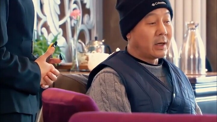 Dad and son go to a restaurant for dinner, and the boss’s wife waves the bill—leaving the son comple