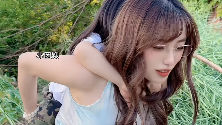 Sudah dewasa, nggak sanggup lagi digendong.