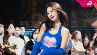Tôi cũng đang tìm bìa bài straight shot | Mọi người trong giới Kpop biết đến tôi qua bài hát nào | T