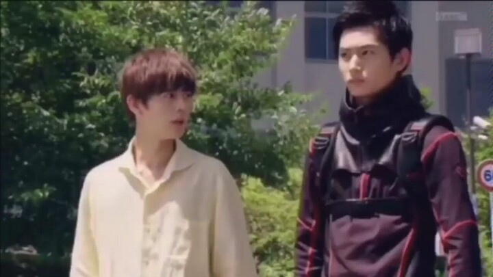 Semua master Heisei bertransformasi bersama