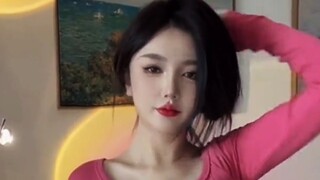 这么丰满的小姐姐，划走你就草率了