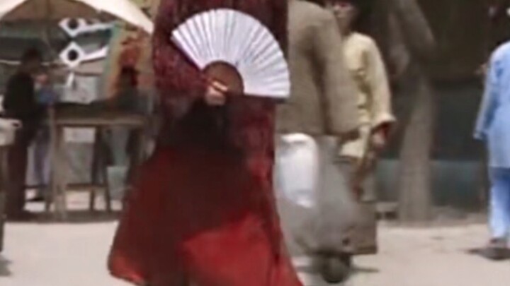 Cũng cạnh tranh quá rồi!! Cái khí chất này mà bảo anh ấy chỉ là một đầu bếp sao?