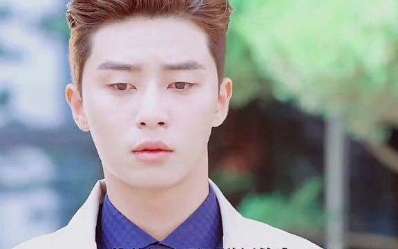 Girl becomes ugly after growing up, so she asks her best friend to meet her first love on her behalf