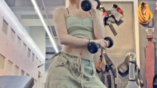 【摆尾但是健身】这样能当姐姐吗 摆尾翻跳