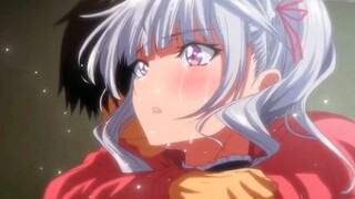 The young master discovered the secret of his childhood sweetheart maid