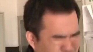 学生吃校餐集体呕吐校长掩面痛哭，称换不动送餐公司 “因为是教育局招标的” 当地已成立调查组