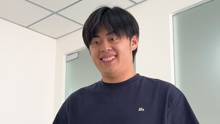 Muda dan miskin, setelah beberapa tahun kerja akhirnya nggak muda lagi.