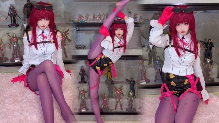 Ka~ Ma~ cos Kafka practicing splits at home