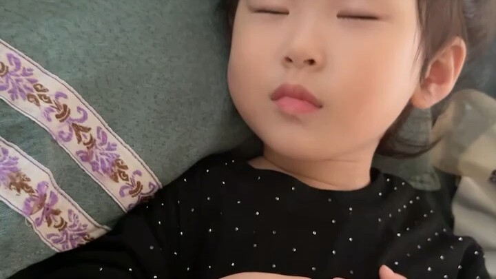 在自己的节奏里坚定前行在独有的轨迹上温柔发光不必追光，你我皆是星辰✨