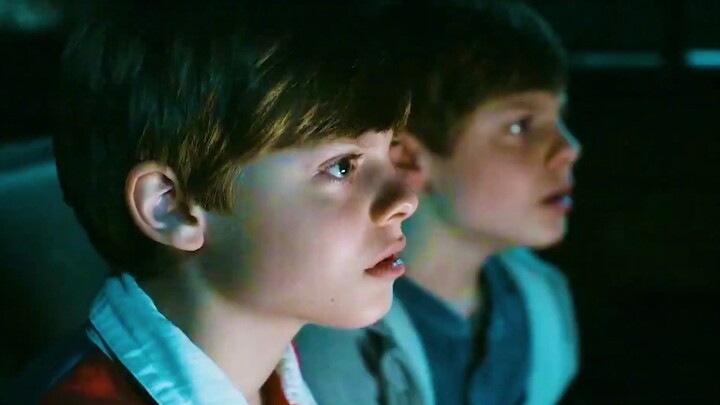 小男孩的妈妈被怪物替换，他该如何面对?