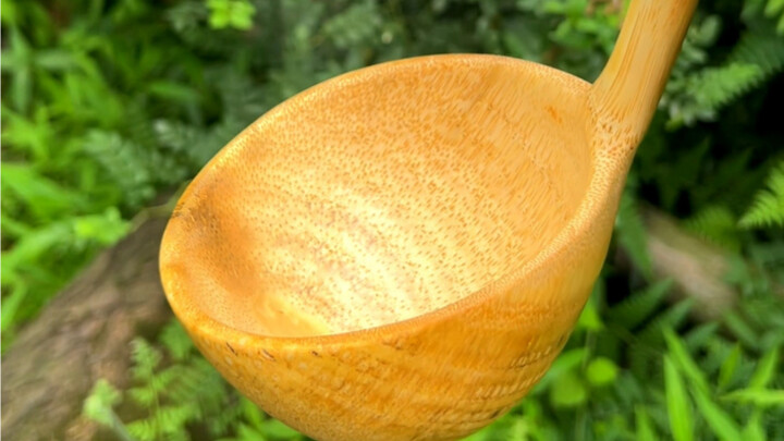 Making a long bamboo spoon