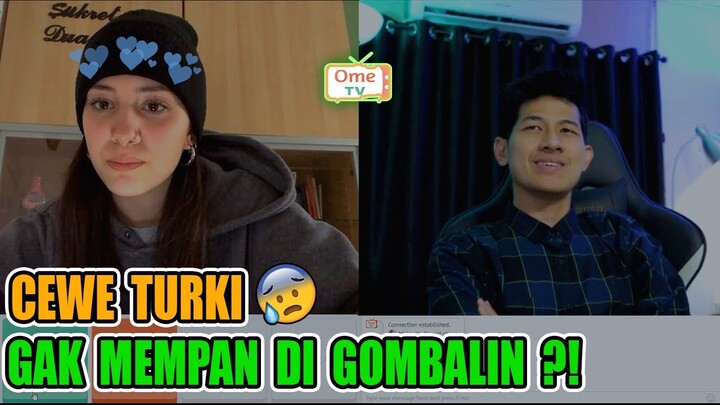 DIGOMBALIN BUKANNYA SENENG MALAH NGAMOOKK ?! - OME.TV INTERNATIONAL