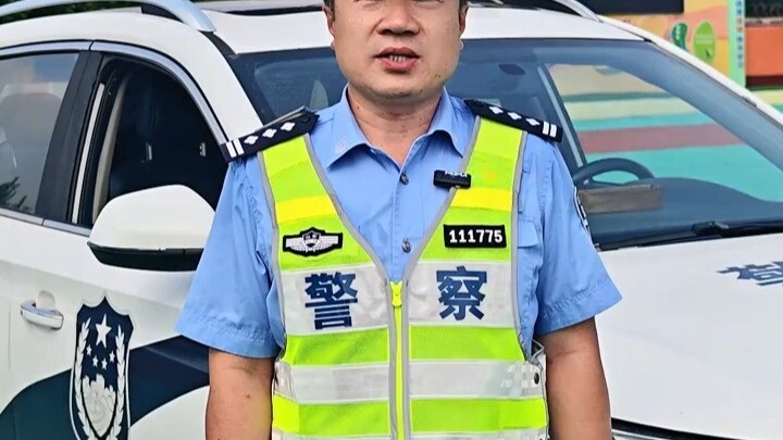 Seberapa mengerikah titik buta SUV? 93 anak bersembunyi di samping mobil, tapi tak seorang pun terli