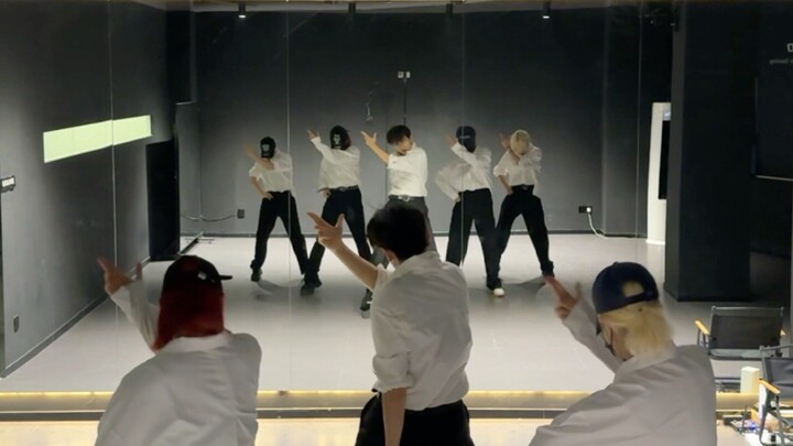 It turns out that Daoma Daoma's synchronized dance is so cool!