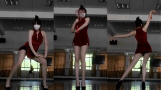 Koreografi Grain in Ear Bai Xiaobai tanpa peregangan kaki, mengenakan sepatu hak tinggi 10cm, cheong