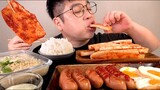 돌아온 무스테이크 매콤하게 프랑크소세지 맛사운드 레전드 radish kimchi Frank sausage mukbang Legend koreanfood asmr