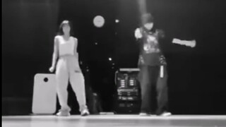 Lisa updates the dance studio! The laughter is too loud! The whole segment collapsed at the end!