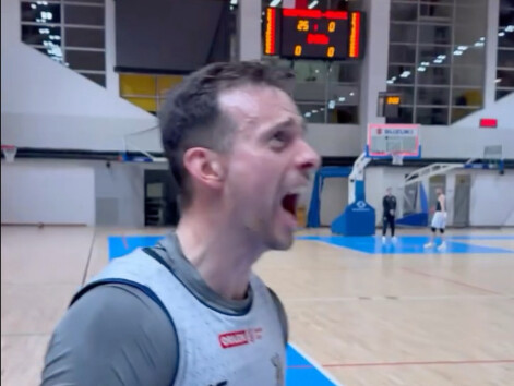 Ngay cả Jordan của châu Âu cũng phải thi kỳ thi tuyển sinh riêng khi sang Trung Quốc.