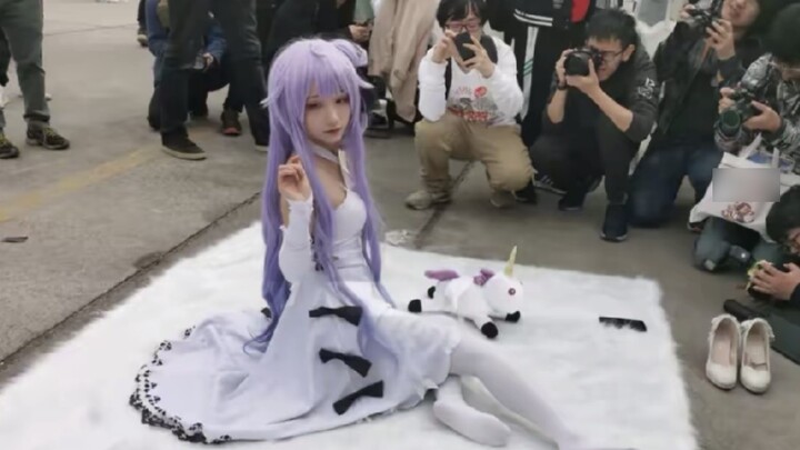 Miss sister is really polite (unicorn coser: cool cloth)