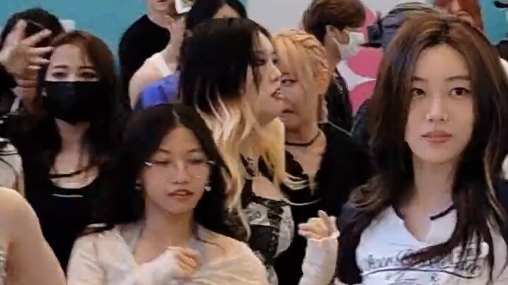 When my idol appears at the dance scene! NAMEFeng Ruohang dance live record
