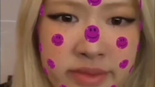 التأثيرات الخاصة التي تستخدمها بارك تشاي يونغ تحوّلت من اشمئزاز إلى عشق.