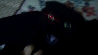 这种衣服穿时间长了，漏洞了！千万别用手抠……因为容易长猫！