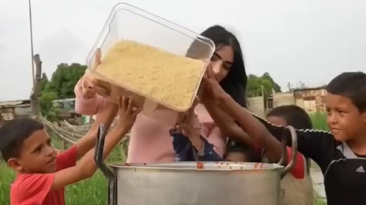 ทำอาหารเพื่อรอยยิ้ม