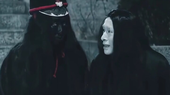 When a pretender meets a pretender, you laugh every time.