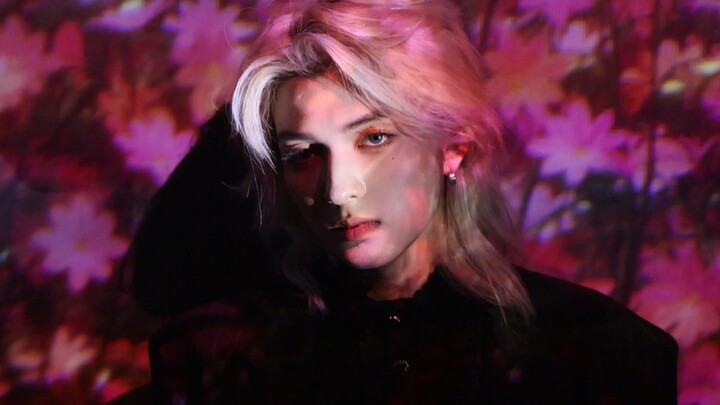 Teaser MV “HWAA” chính thức công bố