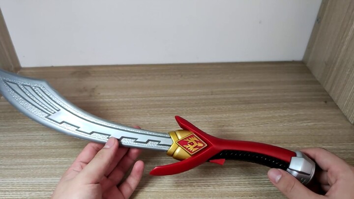The genuine Guodai Dragon Knight Sword I bought for 29 yuan actually made this kind of sound? ? ? "X