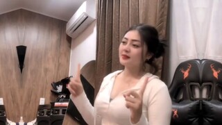 Full 1 menit bersama tante melati..mana tahan kalo ke gini.