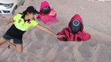Melisa denizde kuma gömülü squid game askeri buldu | polis | polis arabası