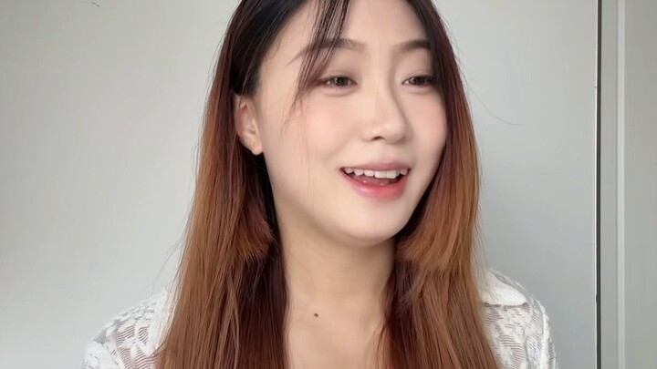 Dibandingkan aku, dia lebih suka kucingku!!