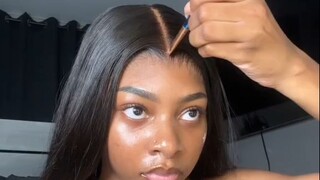 Following the black lady's immersive wig wearing process, the process is more complicated than imagi