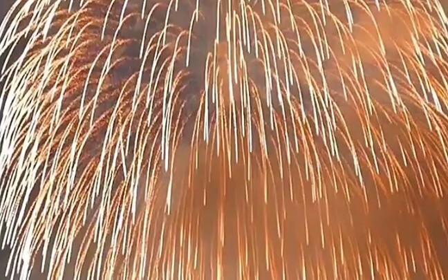 Famous fireworks scenes, each more beautiful than the other