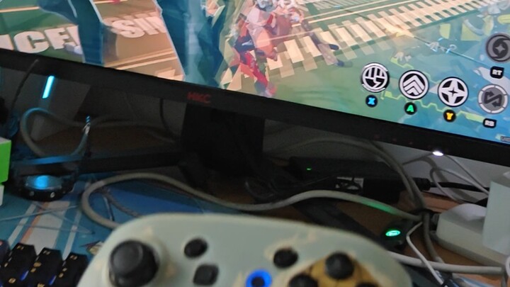 Tay cầm đi kèm luôn cả fairy, giờ thì chơi thật sự rồi!