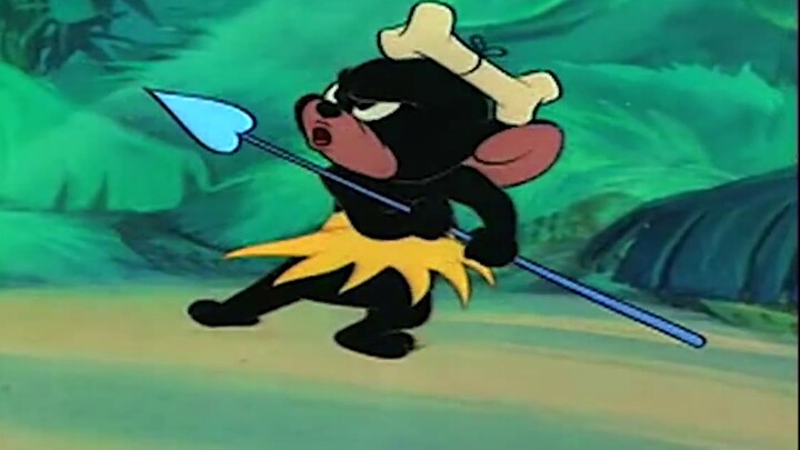(When you open Tom and Jerry with a smaller TOP10 method) The Nightmare Mistress chases the enemy fo