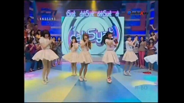Dempagumi.inc - Dem Dem Passion (Live Performance) @ Dahsyat RCTI : 30-11-2013