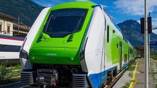 AMAZING HITACHI ROCK RIDE!! Riding Trenord ETR521 from Camnago Lentate to Como San Giovanni