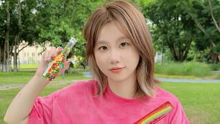 Thử thách rút trúng màu nào thì ăn thức ăn màu đó!