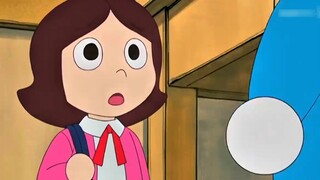 Đôrêmon: Nobita đã mua bảo hiểm cho hổ béo, chỉ cần bị hổ béo đánh thì có thể nhận được tiền bồi thư