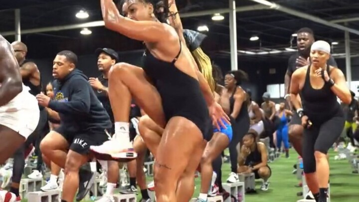 「body.slei」nhìn thôi cũng muốn nhảy tập thể dục luôn