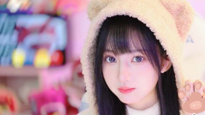 Winter only: Bear screensaver will make you happy!