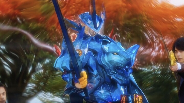 "Kau seharusnya bersyukur karena aku tidak mengeluarkan Sepuluh Pedang Suci."