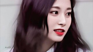 วันเดบิวต์ เพียงแค่หน้าตาของเธอก็ครองหน้าแรกเว็บไซต์ชั้นนำทั่วเกาหลีใต้แล้ว แถมระหว่างการแข่งขัน การ