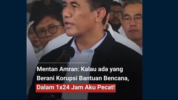 Seorang pria saat berada di Aceh Tamiang melaporkan kondisi tanah yang tampak keras di permukaan, te
