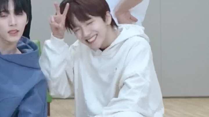 Tutorial on how to make Jin Yunhe never grow up