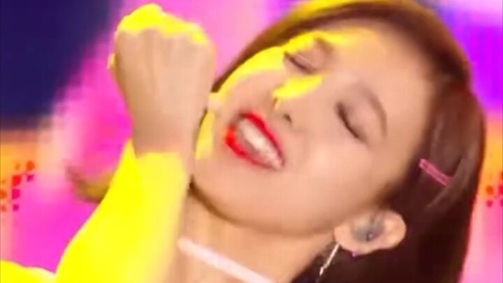 Những màn trình diễn đẳng cấp thế giới dưới ánh đèn vàng [BLACKPINK/Lisa/Jennie/Thần tượng nữ/Mamamo